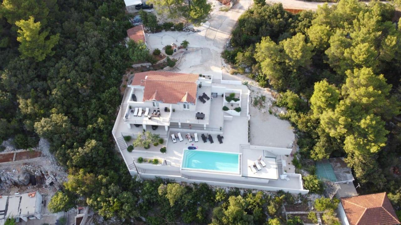 Holiday Hvar Lux Basina Esterno foto